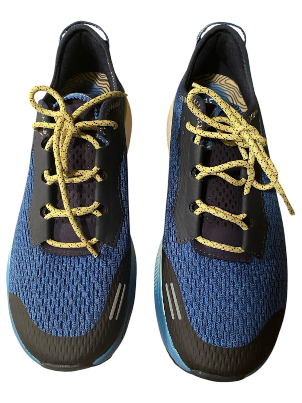L.L.Bean Men’s Dirigo Sneakers
Lace-up
Royal/Gold
Size 10 medium
New!